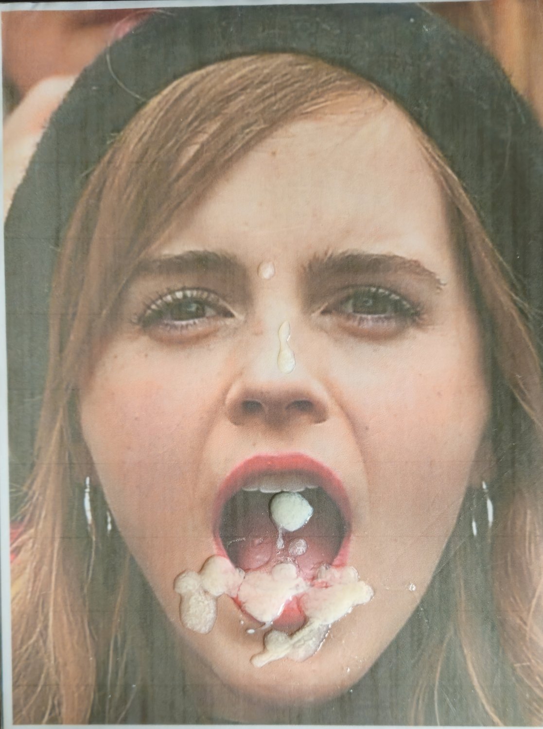 PlyXC3Qx Emma Watson double cum tribute 01.jpg